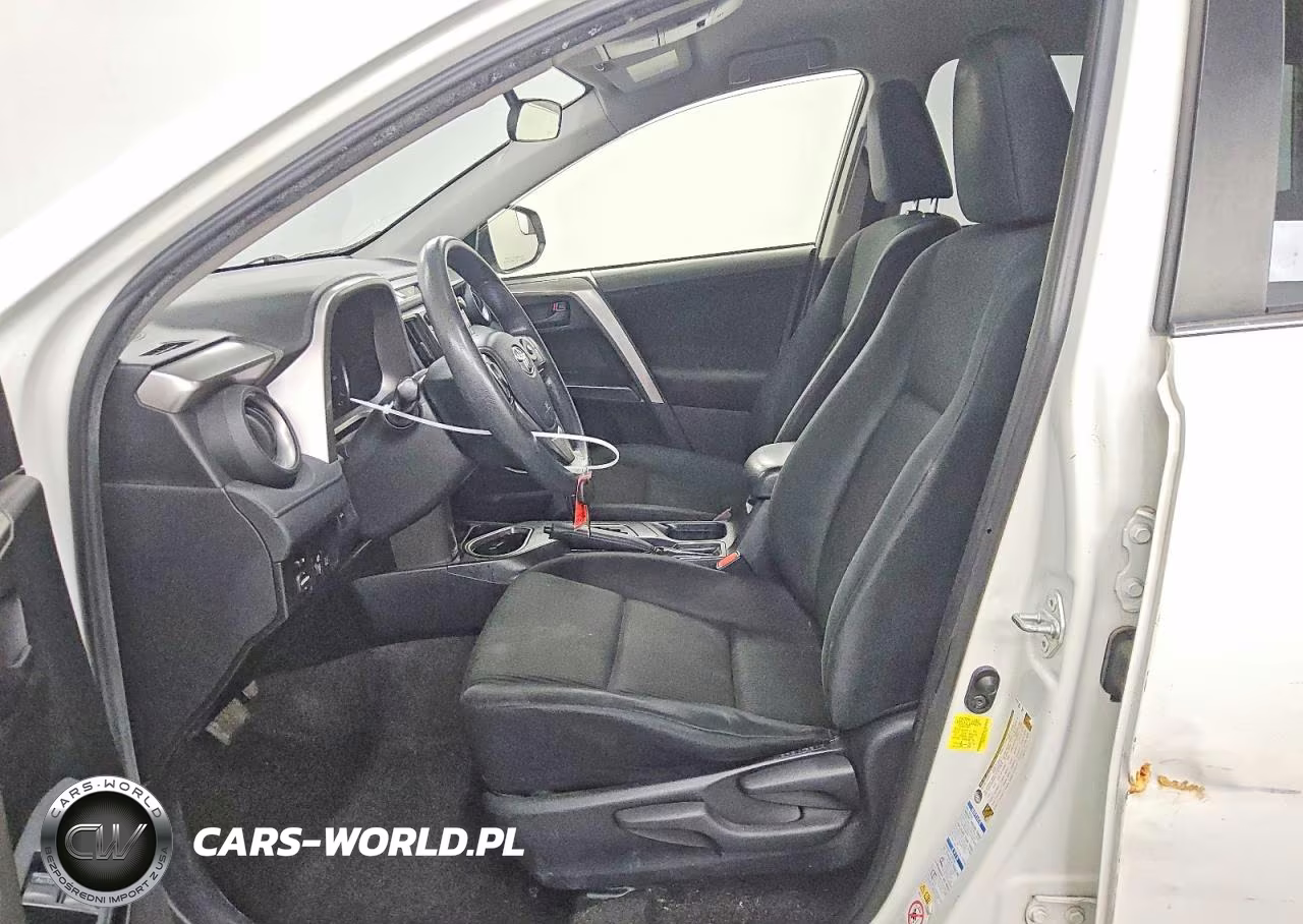 2018 Toyota Rav4 Le VIN:JTMBFREV1JJ741981 - 7
