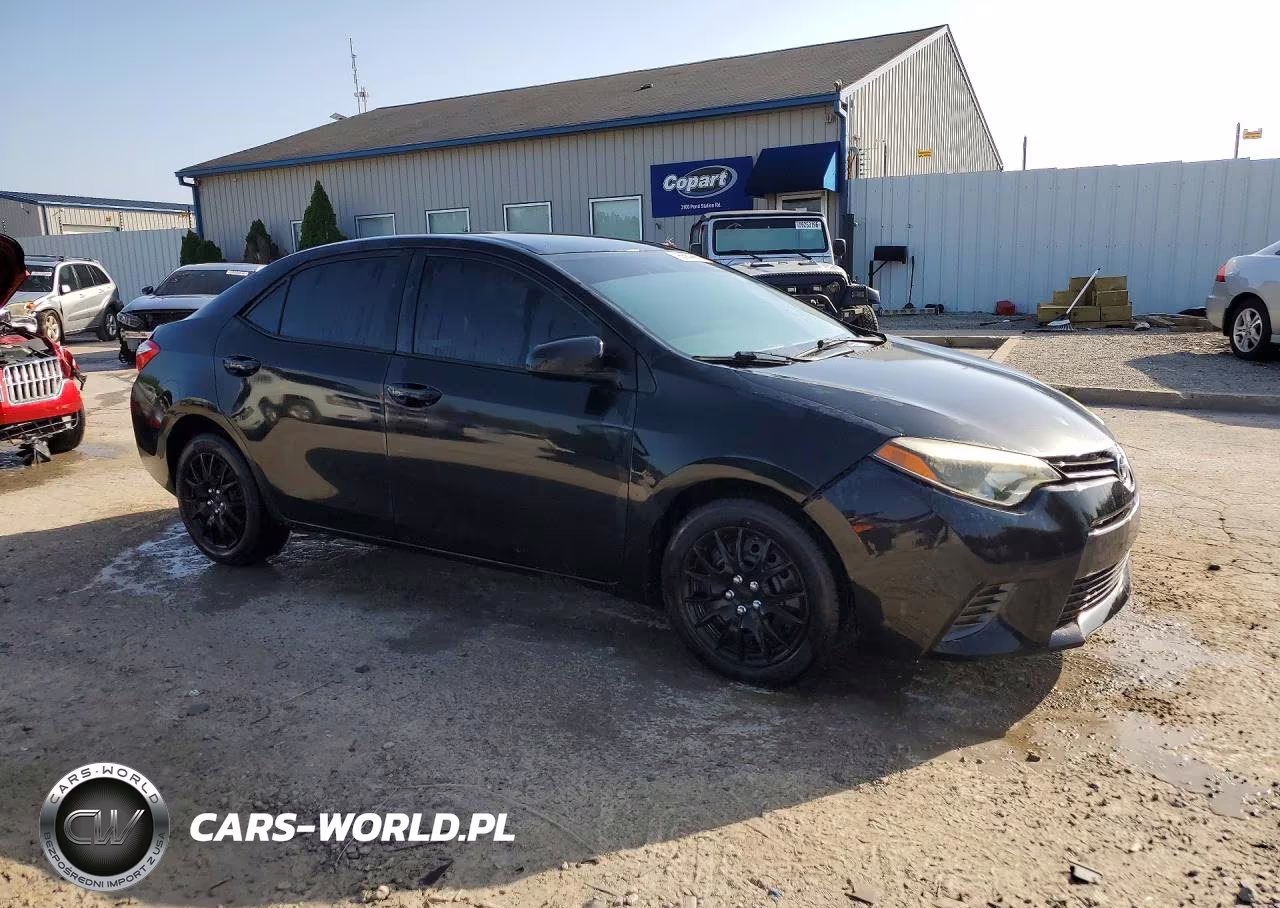2016 Toyota Corolla Le VIN:2T1BURHE5GC527128 - 4
