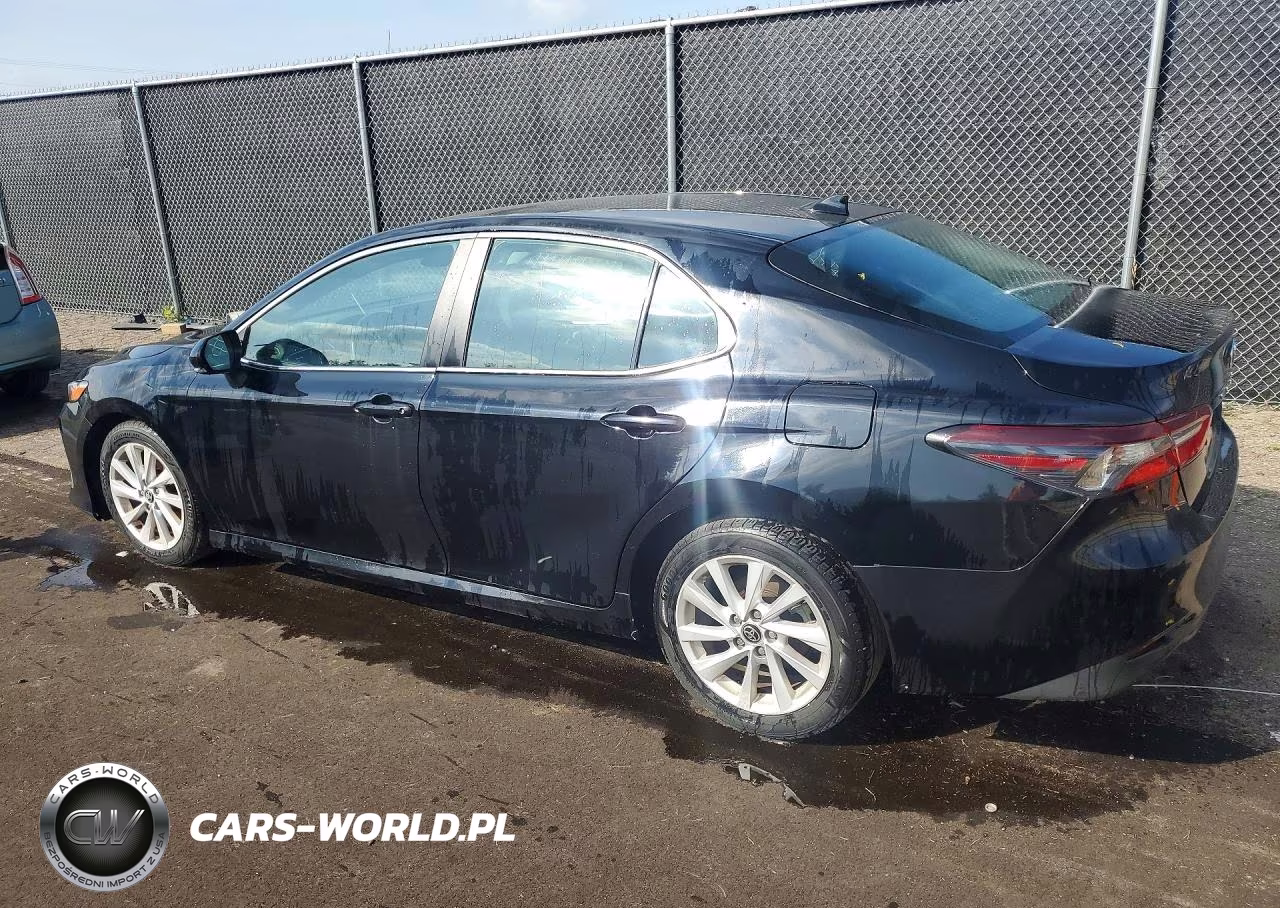 2022 Toyota Camry Le VIN:4T1R11AK3NU694799 - 2