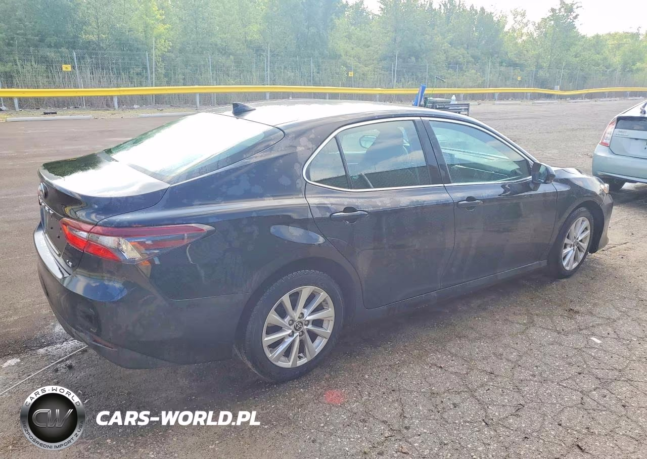 2022 Toyota Camry Le VIN:4T1R11AK3NU694799 - 3