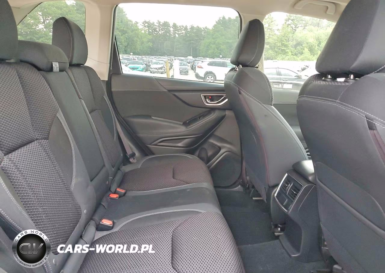 2021 Subaru Forester Premium VIN:JF2SKAFC3MH486760 - 11