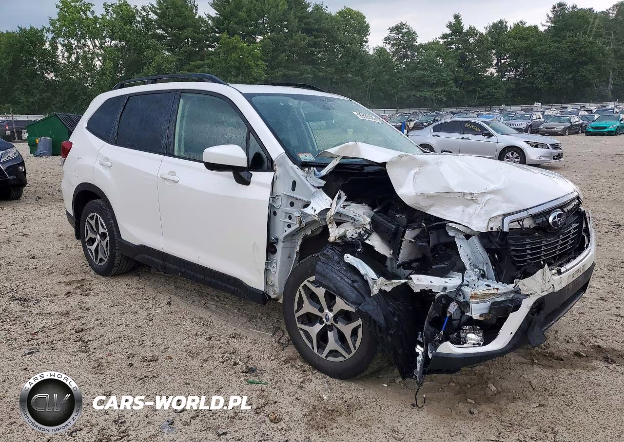 2021 Subaru Forester Premium VIN:JF2SKAFC3MH486760 - 4