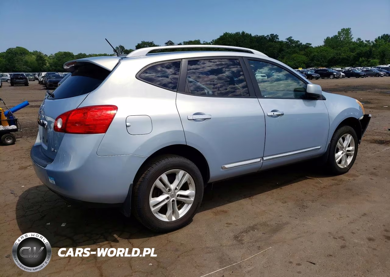 2013 Nissan Rogue S VIN:JN8AS5MV5DW100684 - 3