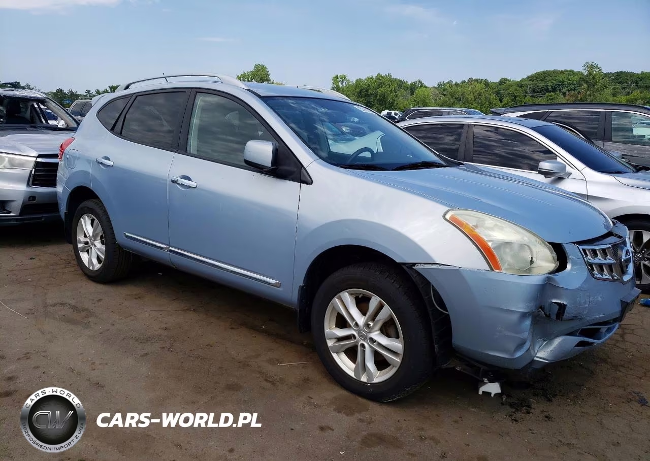 2013 Nissan Rogue S VIN:JN8AS5MV5DW100684 - 4