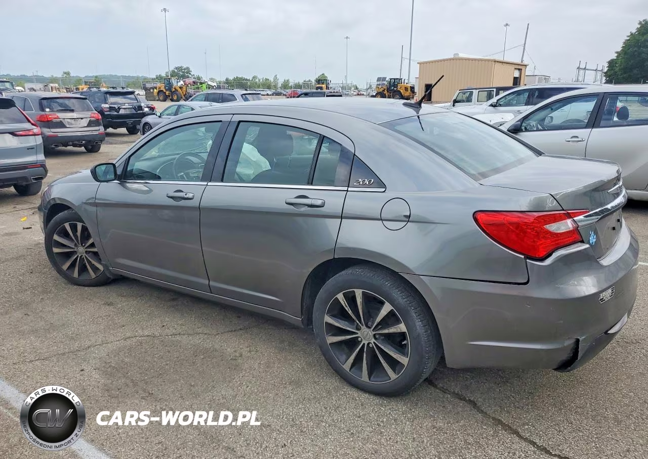 2013 Chrysler 200 Touring VIN:1C3CCBBG9DN684781 - 2
