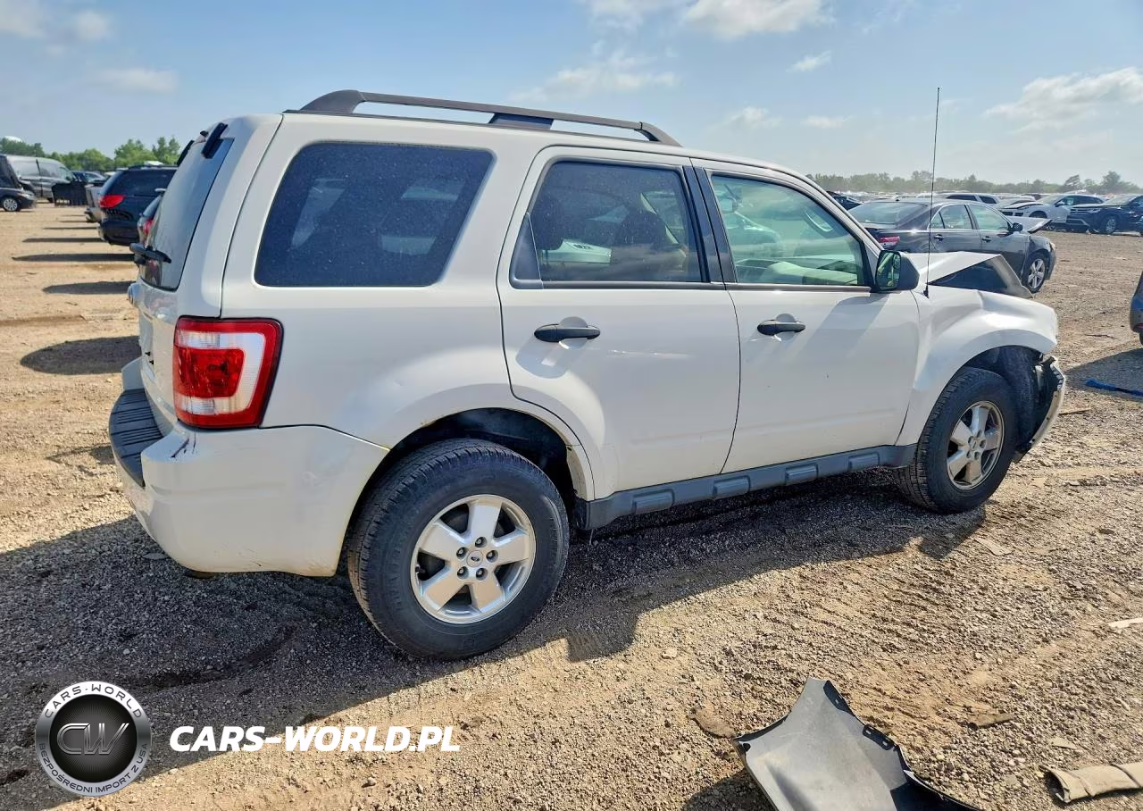 2012 Ford Escape Xlt VIN:1FMCU9D73CKC70969 - 3