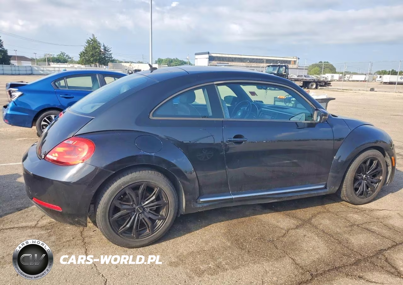 2012 Volkswagen Beetle VIN:3VWHP7AT8CM659247 - 3