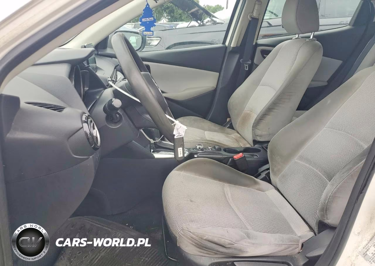 2020 Toyota Yaris Hatchback Le VIN:3MYDLBJVXLY706144 - 7