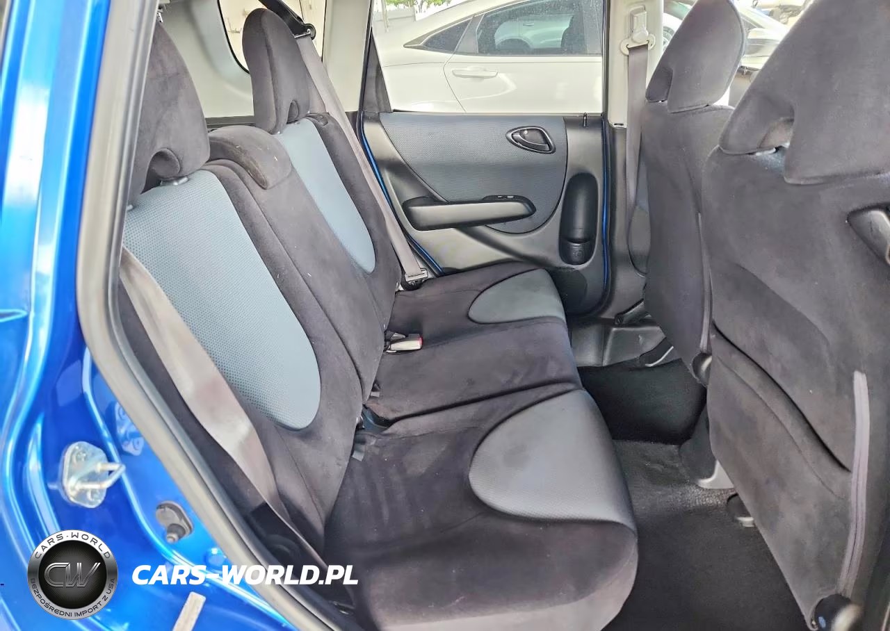 2007 Honda Fit S VIN:JHMGD38637S028689 - 10