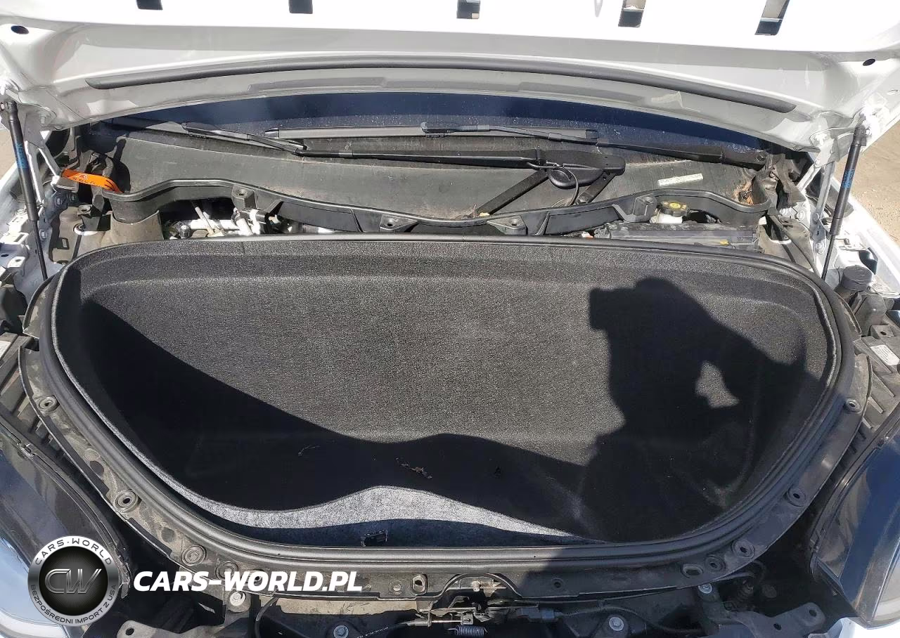 2018 Tesla Model X VIN:5YJXCBE28JF141476 - 11