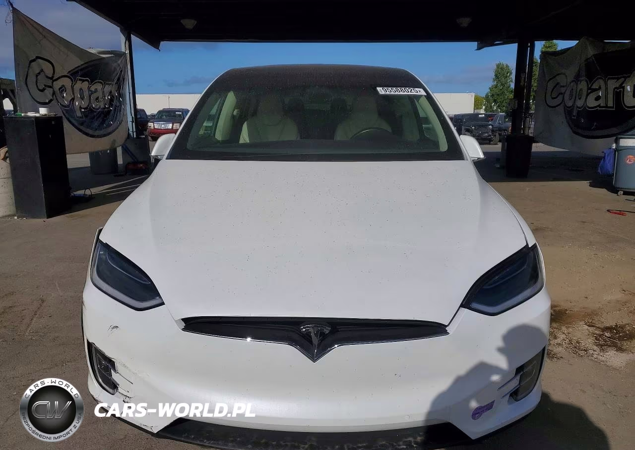 2018 Tesla Model X VIN:5YJXCBE28JF141476 - 5
