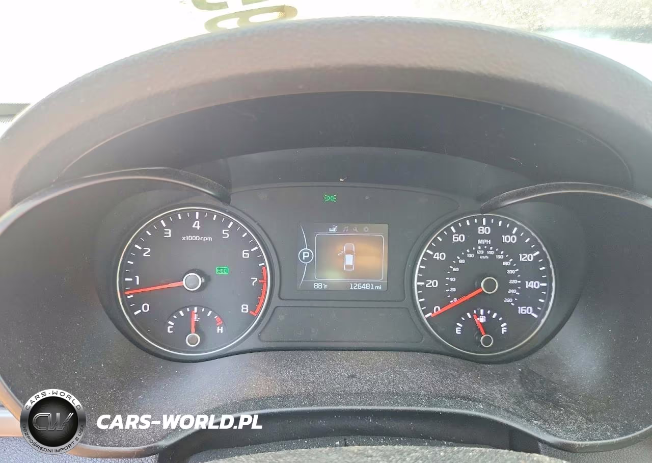 2018 Kia Optima Lx VIN:5XXGT4L30JG199506 - 9
