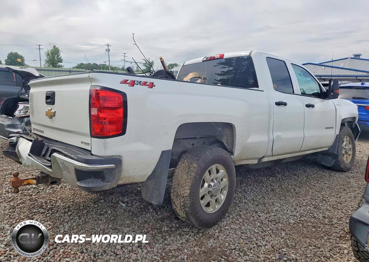 2019 Chevrolet Silverado K2500 VIN:2GC2KREG5K1234865 - 3