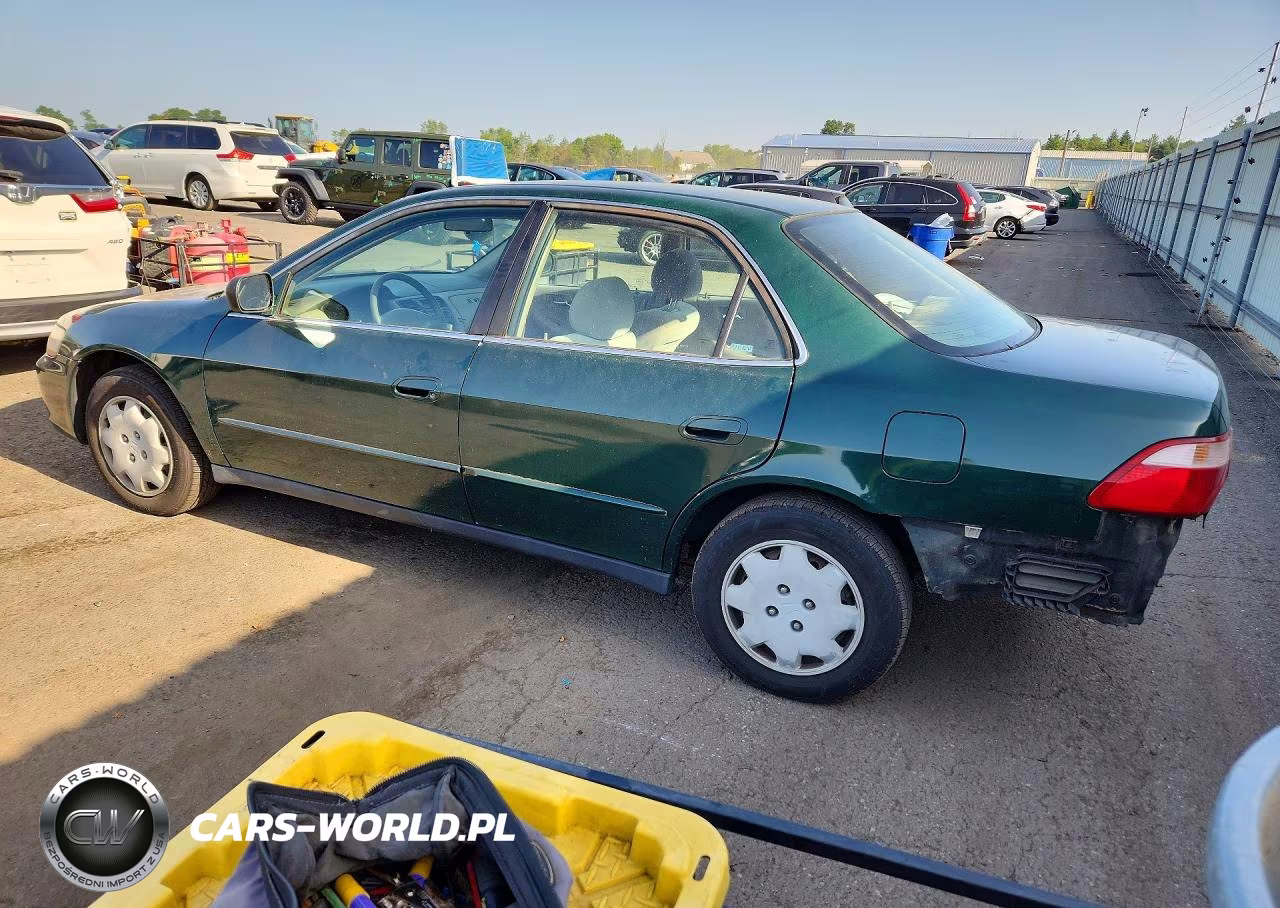 2000 Honda Accord Lx VIN:1HGCG6658YA123650 - 2