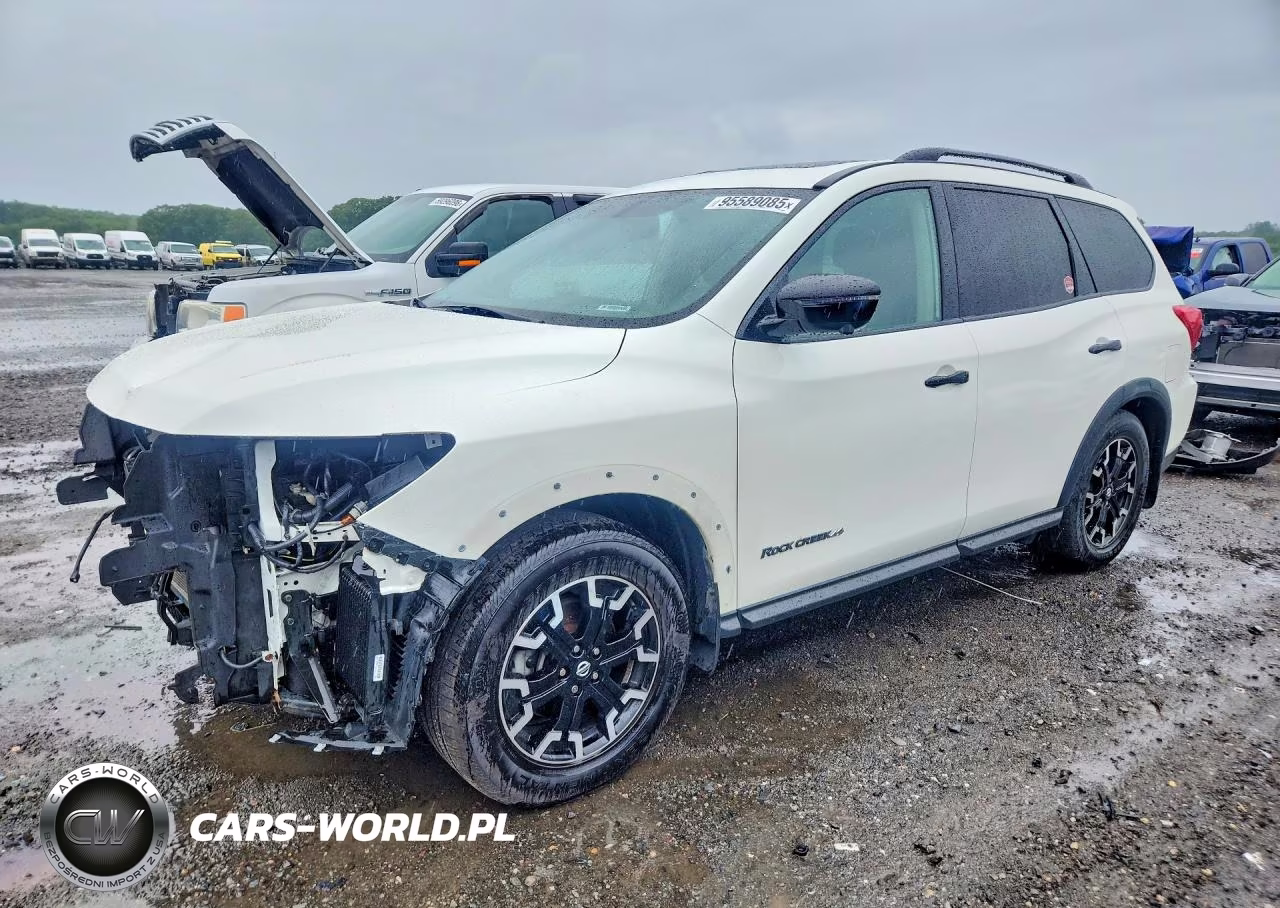 2020 Nissan Pathfinder Sl