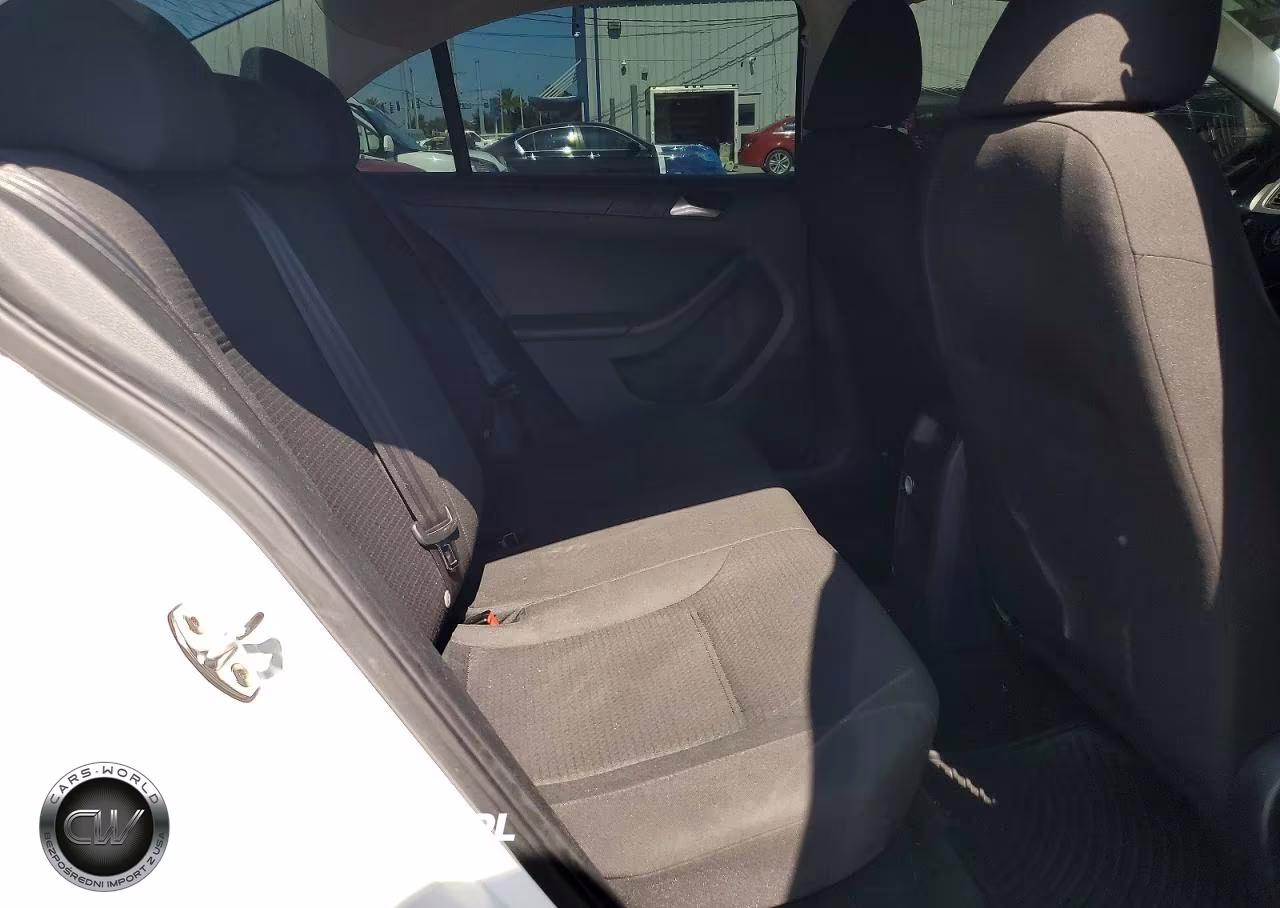 2016 Volkswagen Jetta S VIN:3VW267AJ2GM303213 - 10