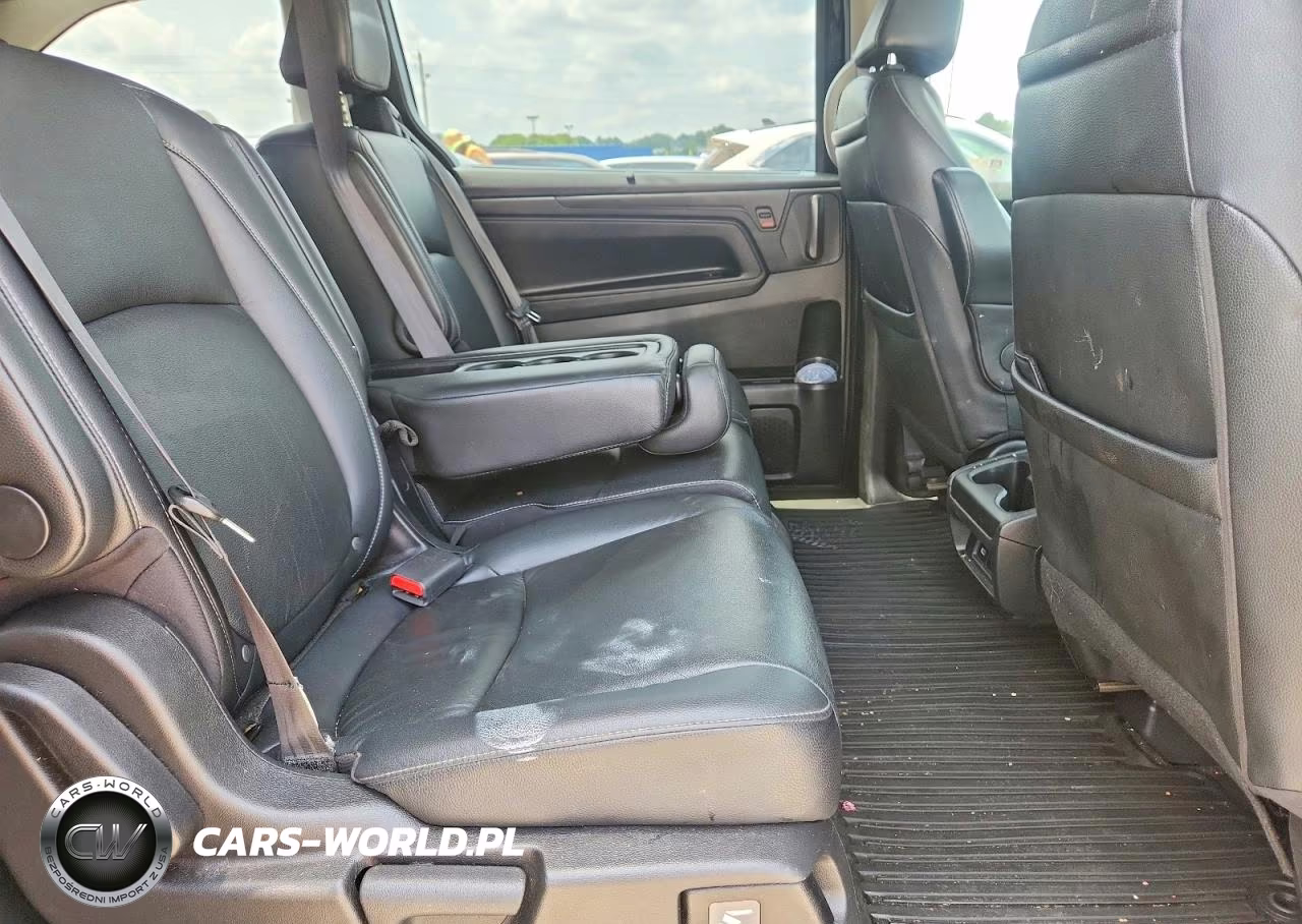 2022 Honda Odyssey Touring VIN:5FNRL6H81NB010573 - 11