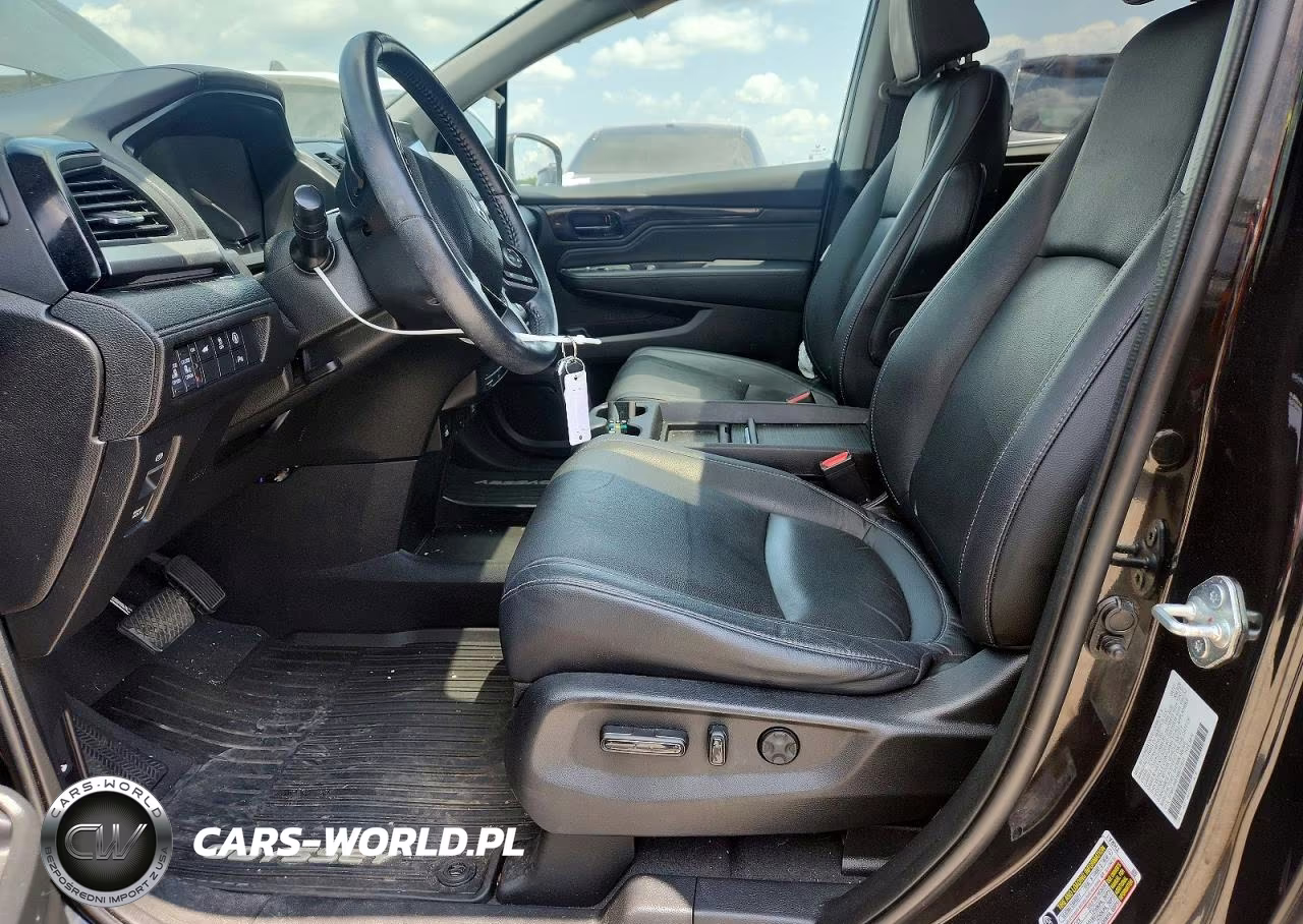 2022 Honda Odyssey Touring VIN:5FNRL6H81NB010573 - 7