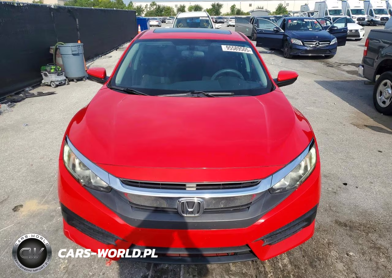 2018 Honda Civic Ex VIN:2HGFC2F72JH575068 - 5
