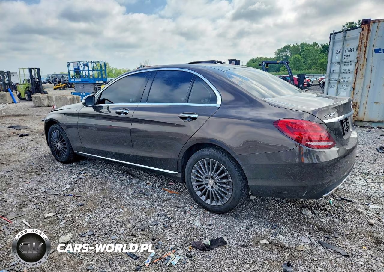 2015 Mercedes-Benz C 300 4Matic VIN:55SWF4KB7FU035741 - 2