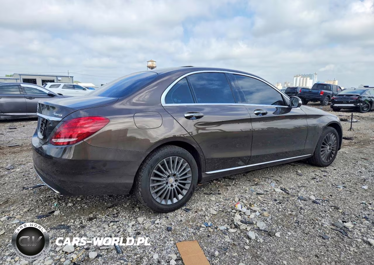 2015 Mercedes-Benz C 300 4Matic VIN:55SWF4KB7FU035741 - 3
