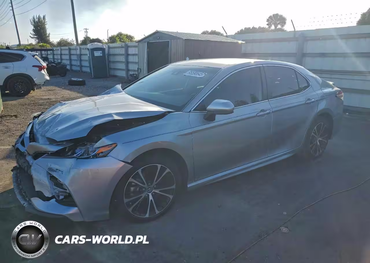 2020 Toyota Camry Se