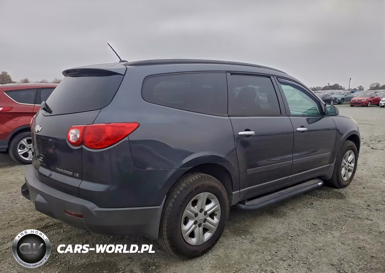 2012 Chevrolet Traverse Ls VIN:1GNKRFED3CJ315717 - 3