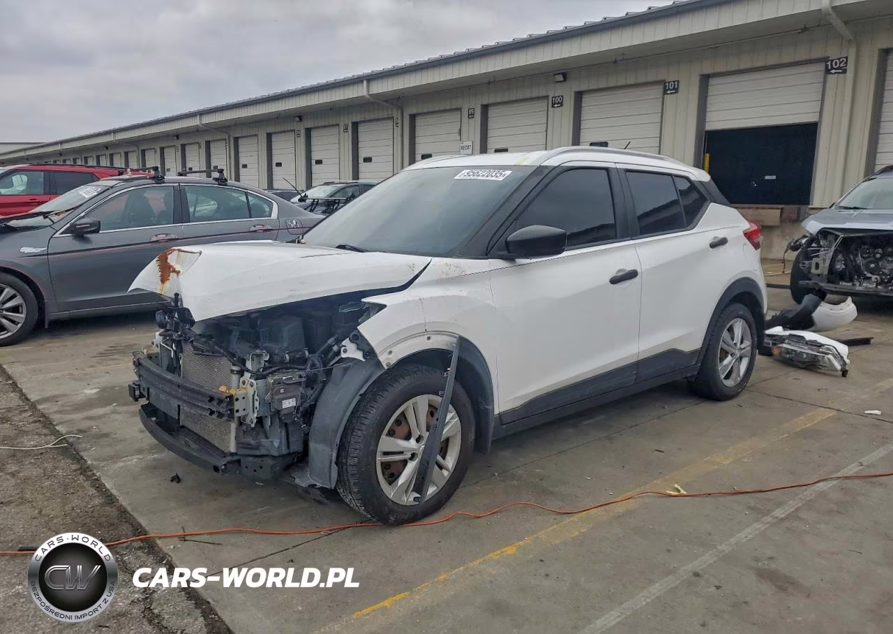 2019 Nissan Kicks S VIN:3N1CP5CU0KL565121 - 1