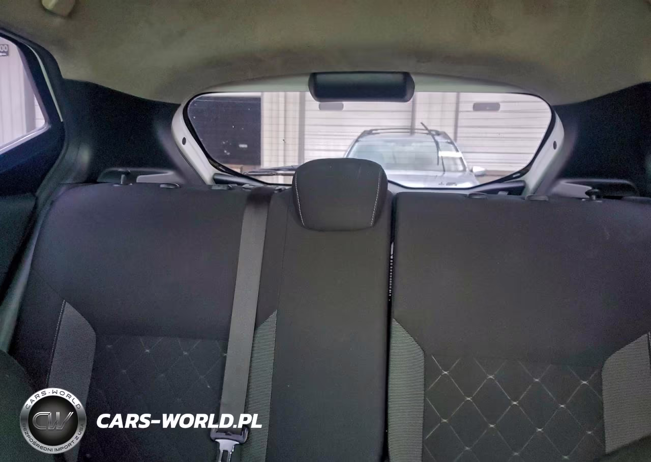 2019 Nissan Kicks S VIN:3N1CP5CU0KL565121 - 10