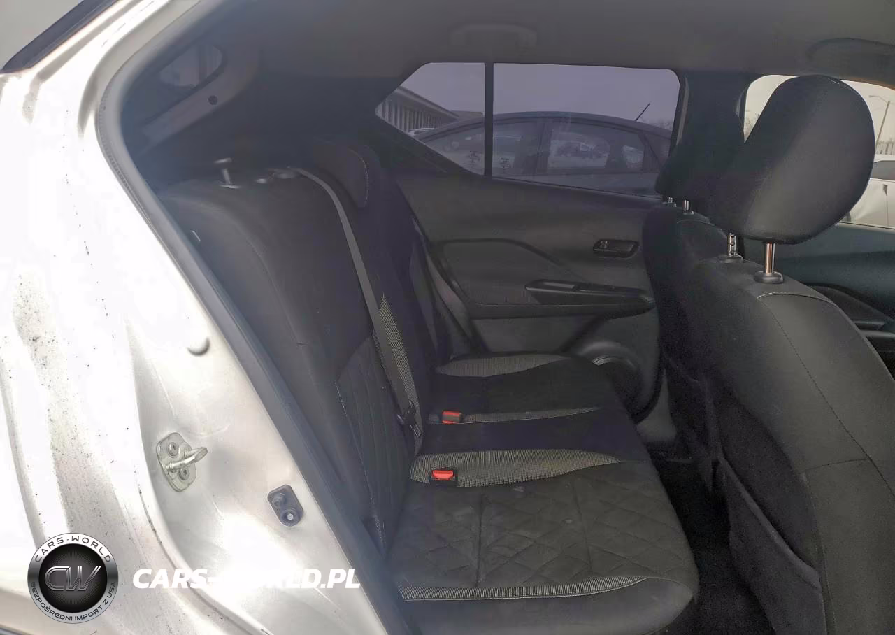 2019 Nissan Kicks S VIN:3N1CP5CU0KL565121 - 11