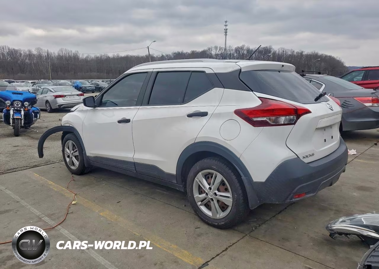 2019 Nissan Kicks S VIN:3N1CP5CU0KL565121 - 2