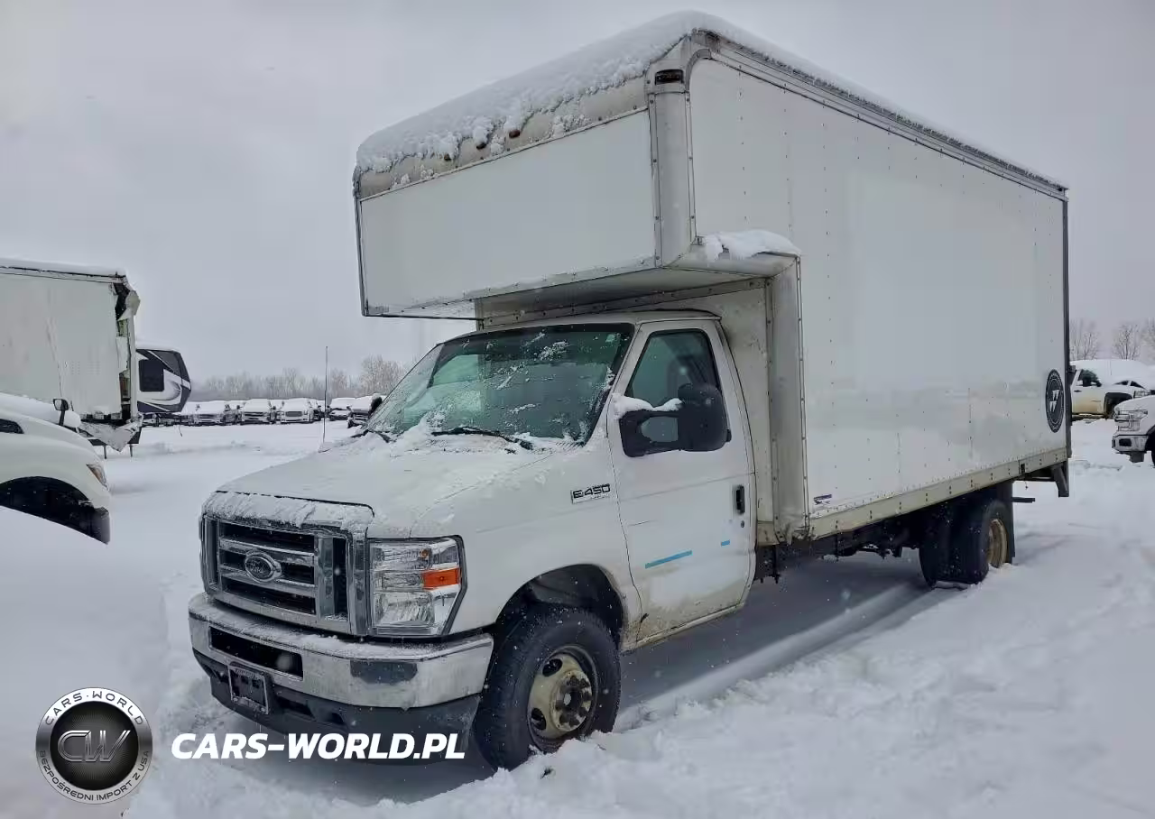 2022 Ford E450 Box Truck