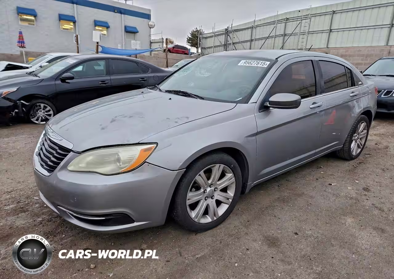 2013 Chrysler 200 Lx