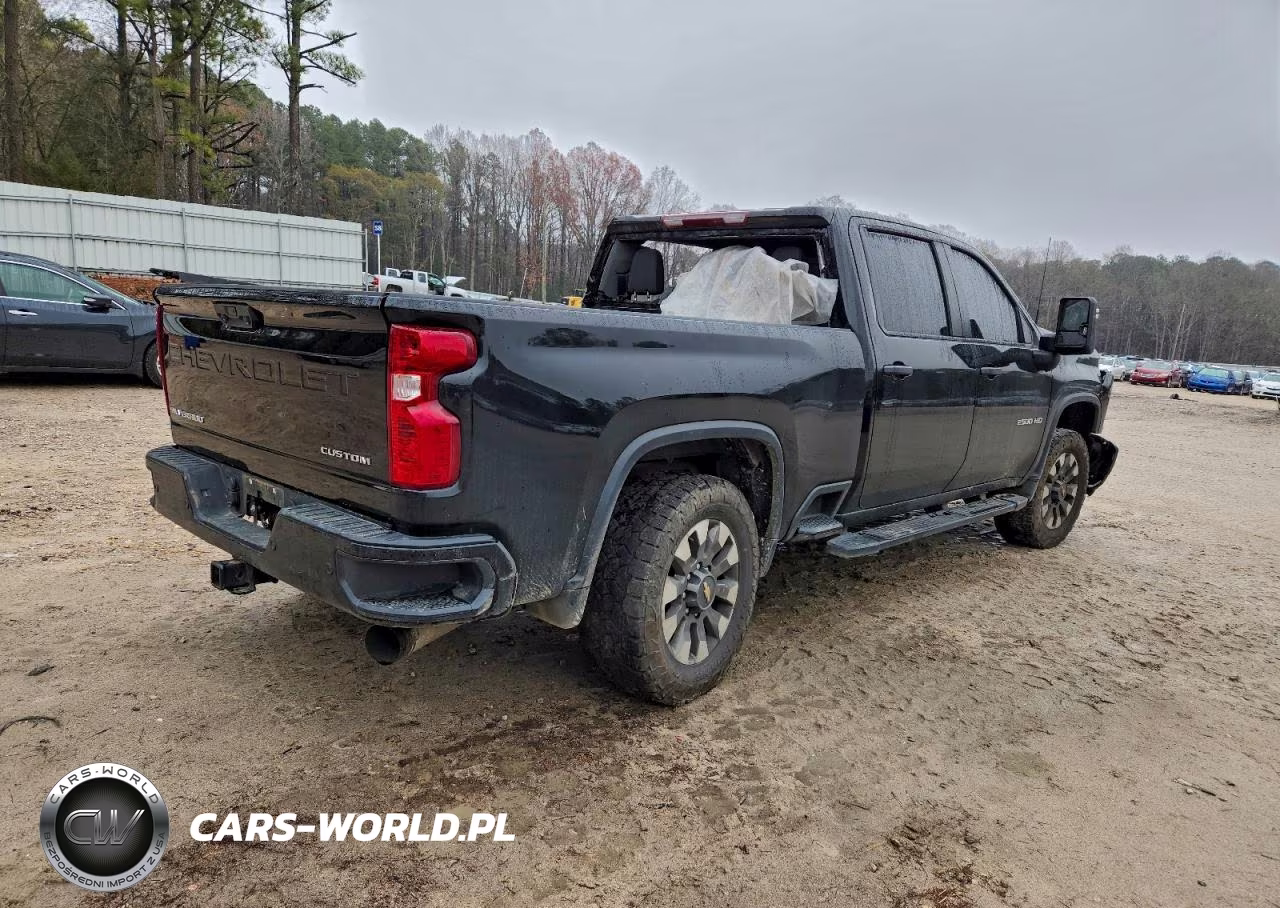 2024 Chevrolet Silverado K2500 Custom VIN:2GC4YMEY9R1241637 - 3
