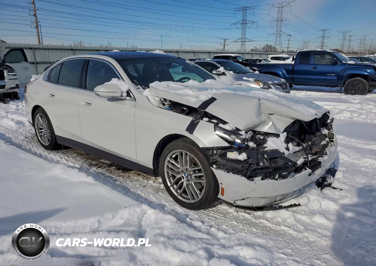 2024 BMW 530 Xi VIN:WBA53FJ05RCR89632 - 4