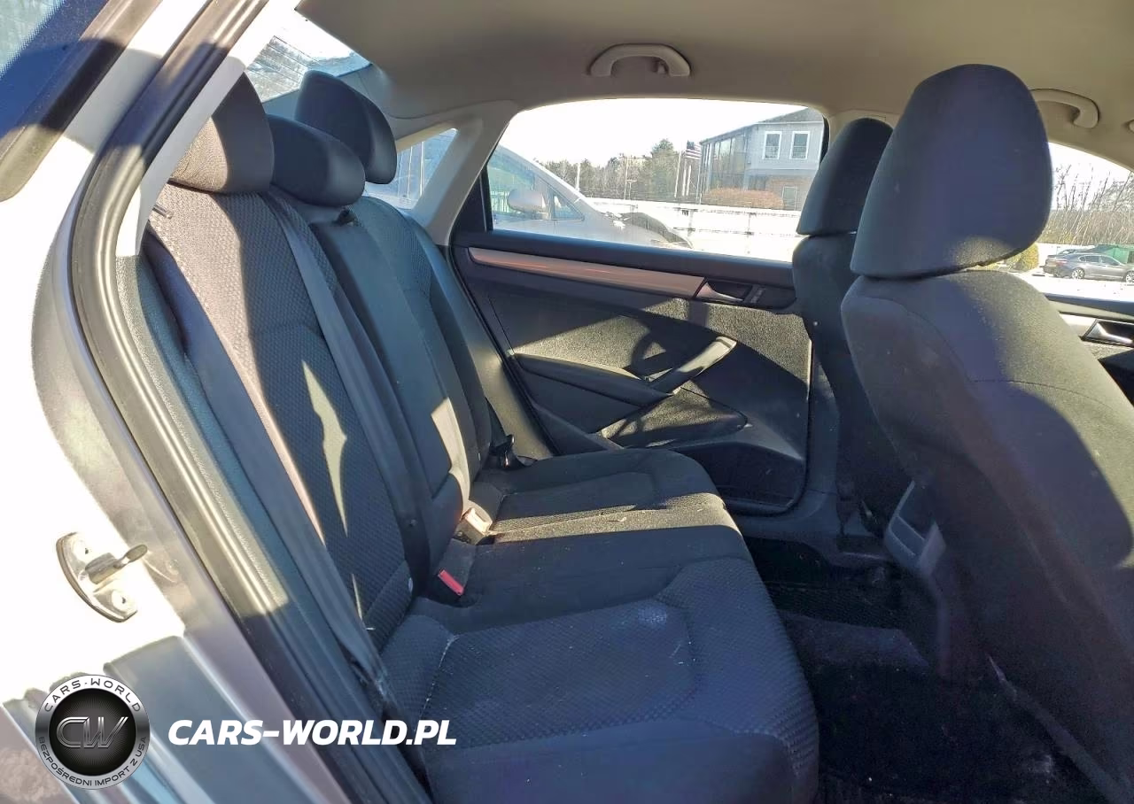 2014 Volkswagen Passat 1.8T S VIN:1VWAT7A35EC111689 - 10