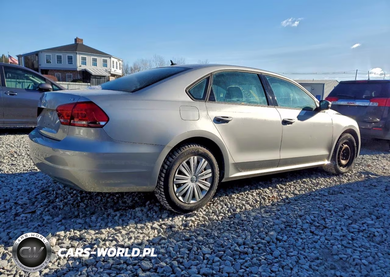 2014 Volkswagen Passat 1.8T S VIN:1VWAT7A35EC111689 - 3