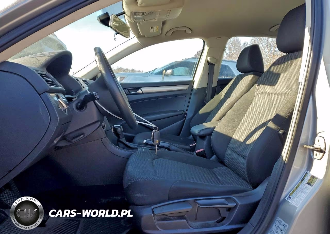 2014 Volkswagen Passat 1.8T S VIN:1VWAT7A35EC111689 - 7