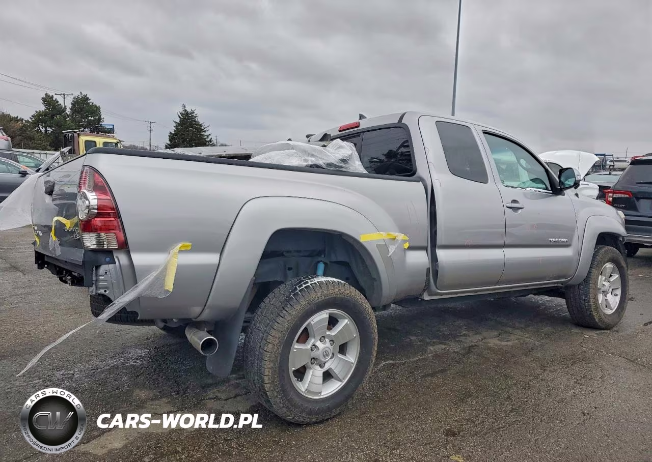 2015 Toyota Tacoma Prerunner Access Cab VIN:5TFTU4GN0FX081723 - 3