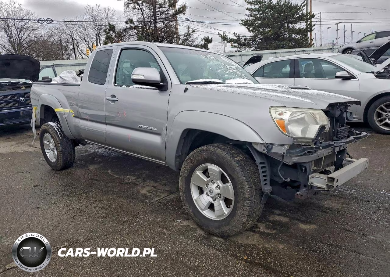 2015 Toyota Tacoma Prerunner Access Cab VIN:5TFTU4GN0FX081723 - 4
