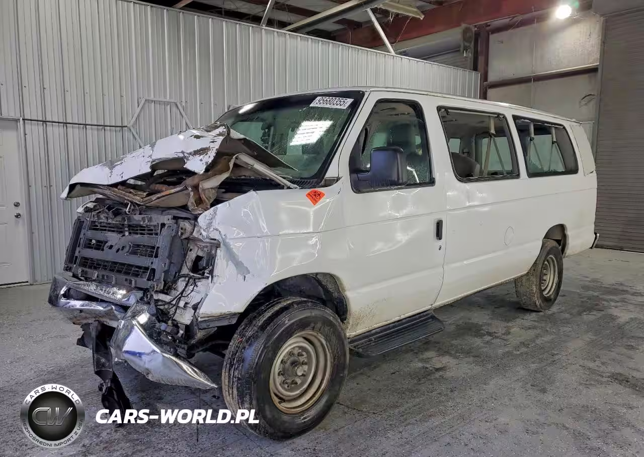 2013 Ford Econoline E350 Super Duty Wagon