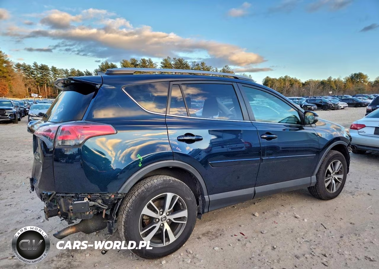 2018 Toyota Rav4 Base VIN:JTMRFREV1JJ249708 - 3
