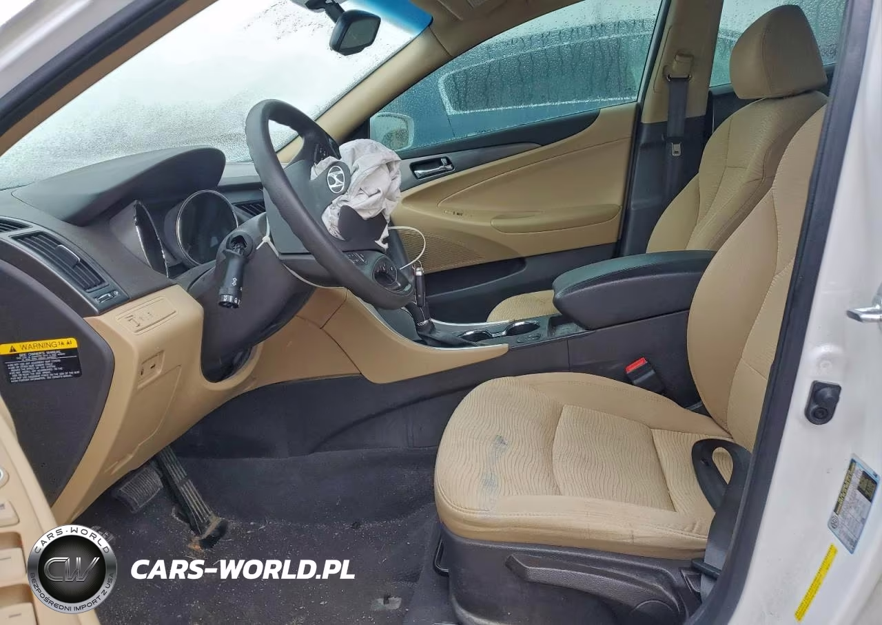 2015 Hyundai Sonata VIN:KMHEC4A44FA128777 - 7