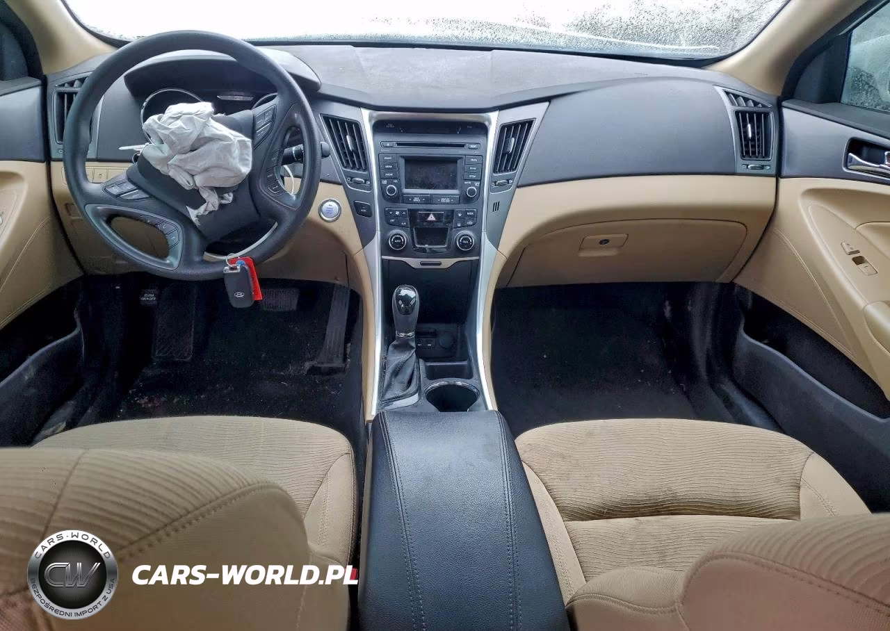 2015 Hyundai Sonata VIN:KMHEC4A44FA128777 - 8