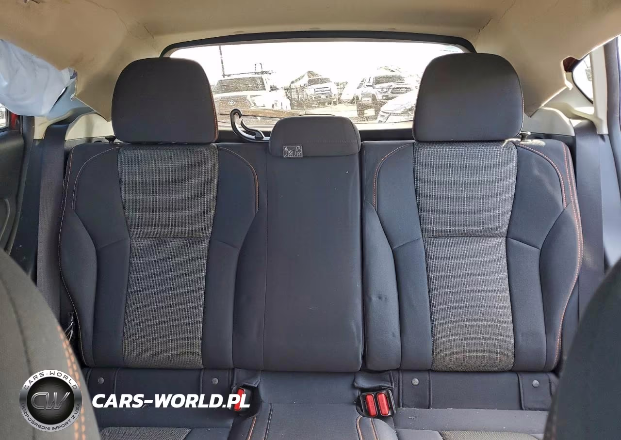 2019 Subaru Crosstrek Premium VIN:JF2GTACC1KH279949 - 10