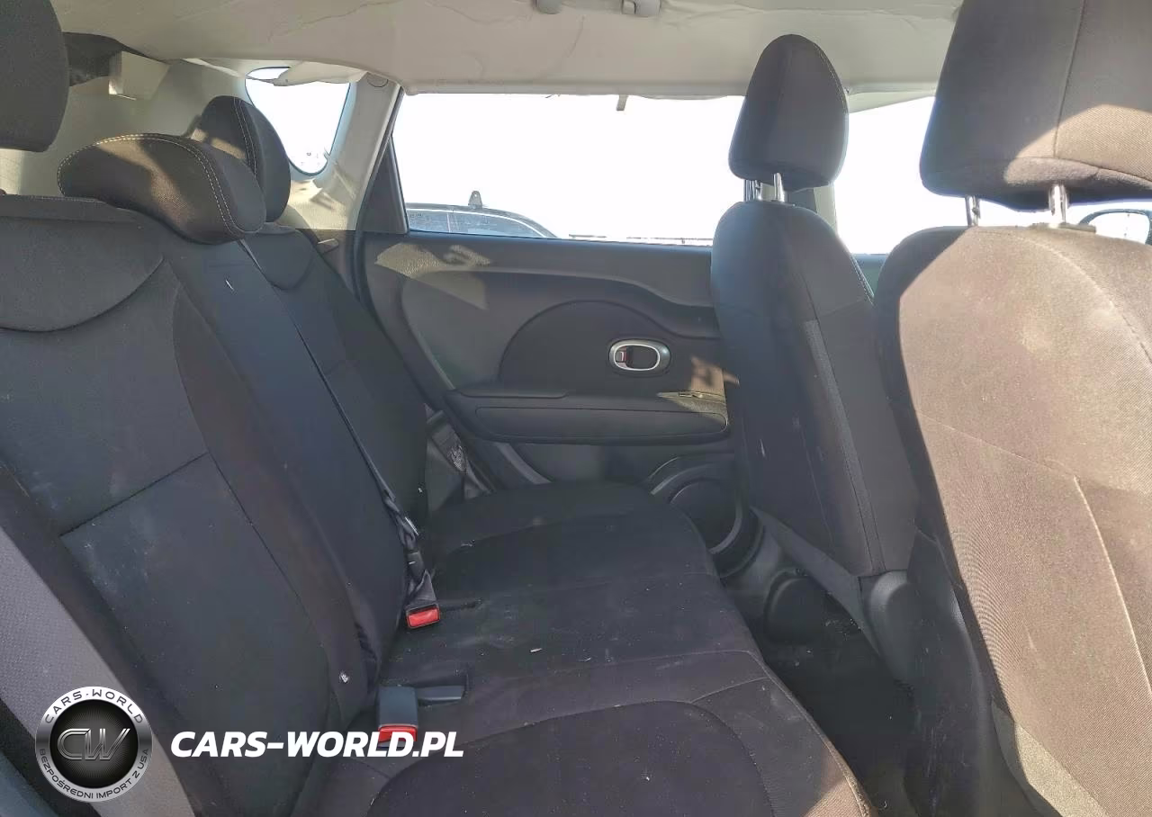 2018 Kia Soul VIN:KNDJN2A29J7557693 - 10