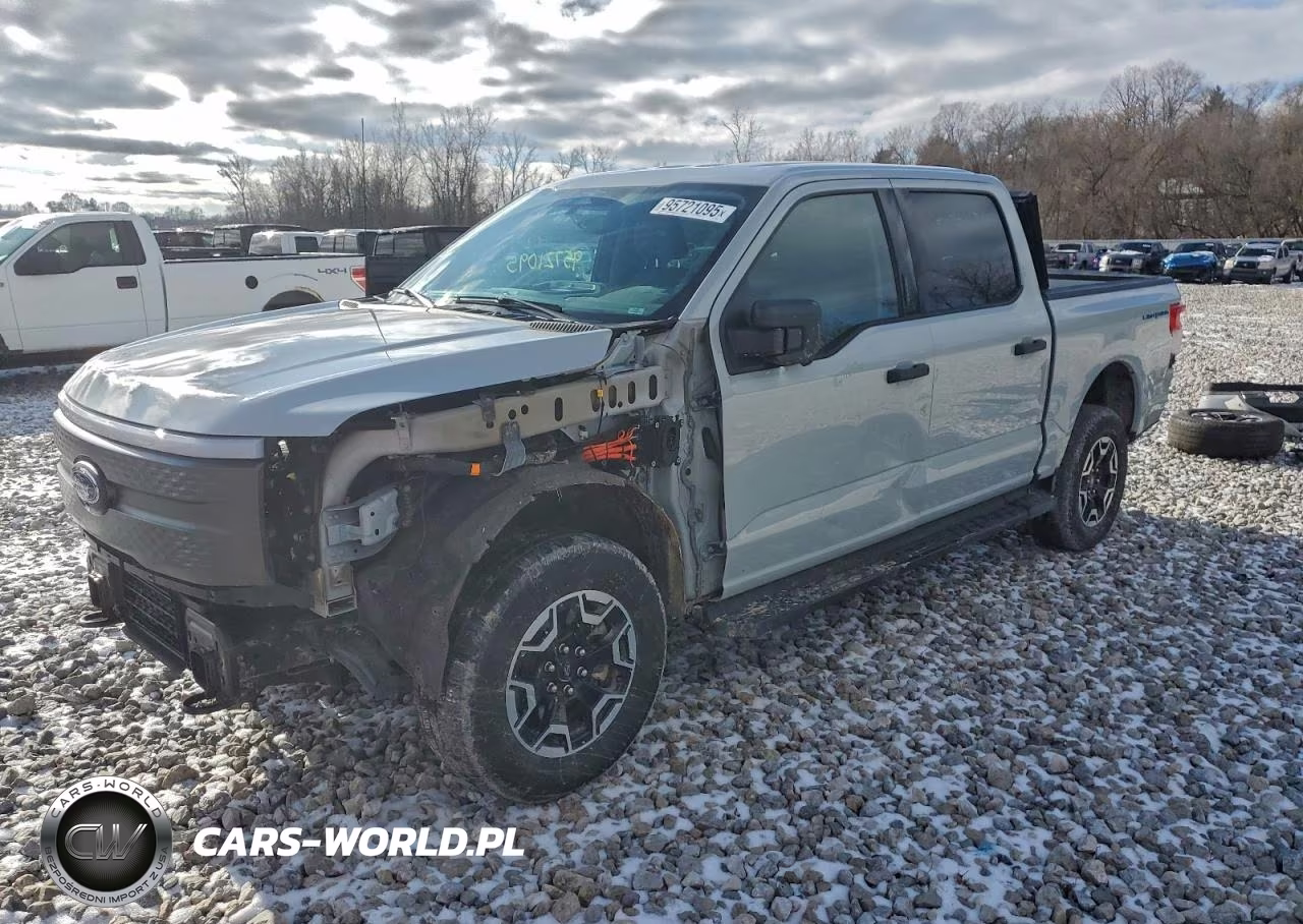2023 Ford F150 Lightning Pro