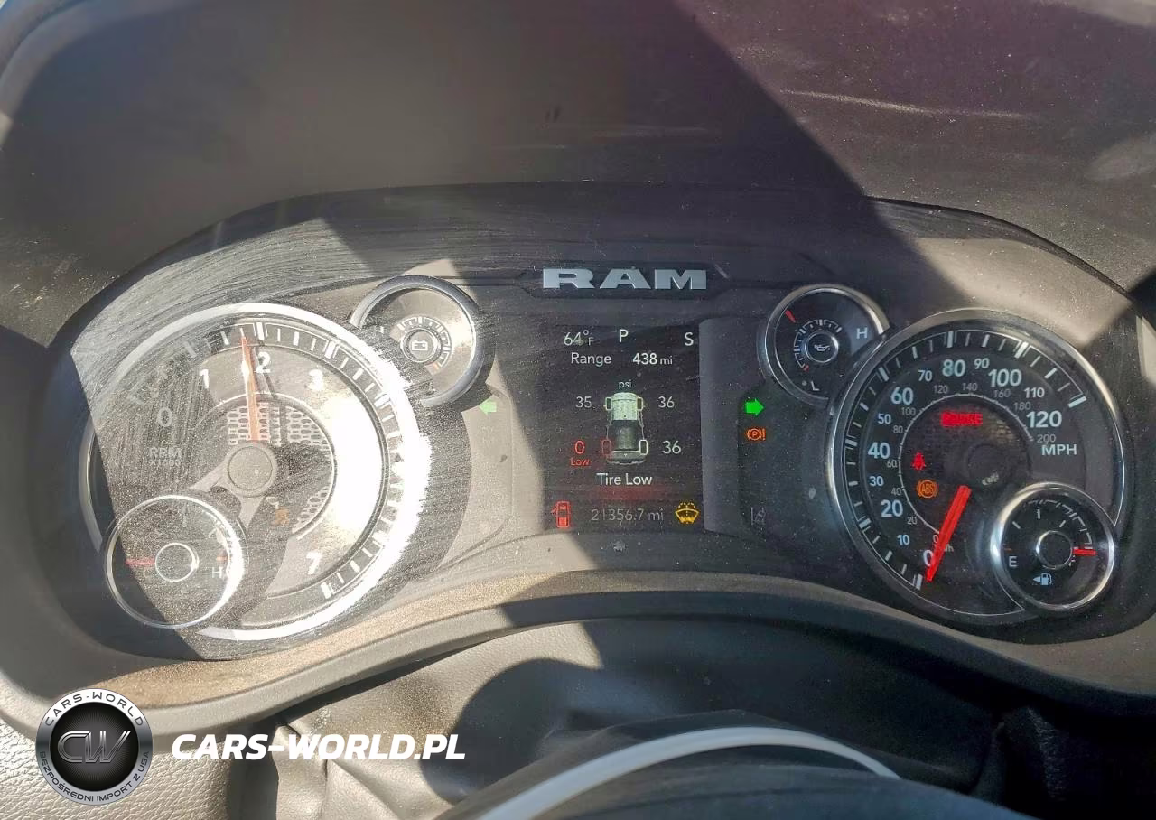 2025 Ram 1500 Tradesman VIN:1C6RREGG4SN664375 - 9