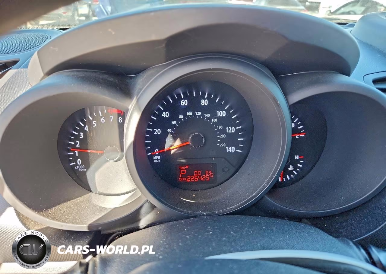 2012 Kia Soul VIN:KNDJT2A54C7744424 - 9