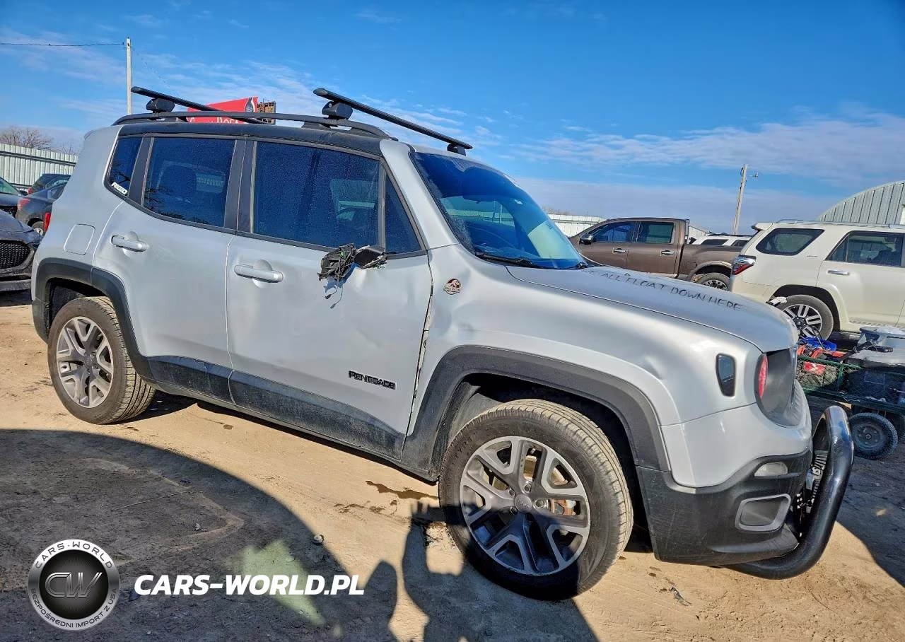 2015 Jeep Renegade Latitude VIN:ZACCJBBT0FPB31221 - 4